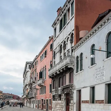 La Casa Veneziana Apartman *